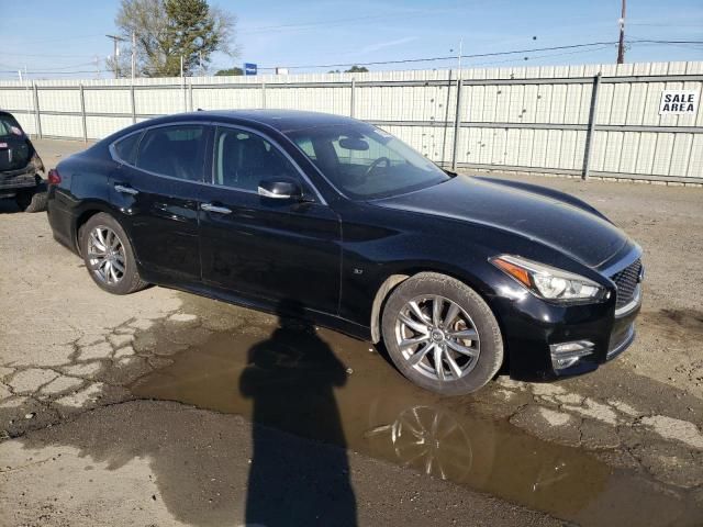 2016 Infiniti Q70 3.7