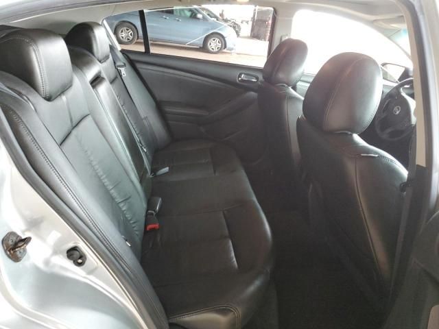 2010 Nissan Altima Base