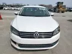 2015 Volkswagen Passat SE