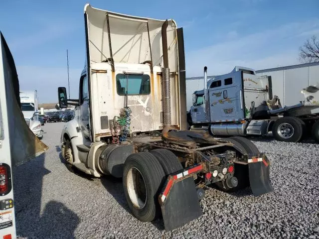 2014 Kenworth Construction T680