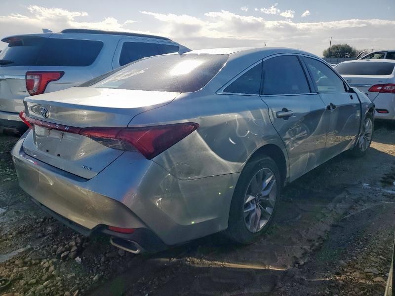 2019 Toyota Avalon XLE