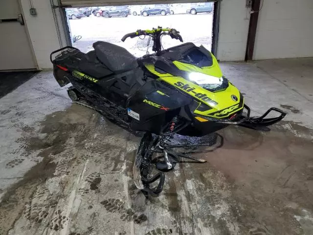 2019 Skidoo 2019 Skidoo MXZ