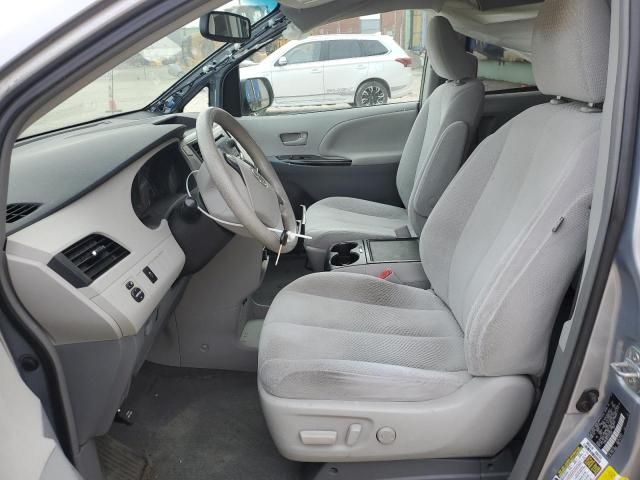 2014 Toyota Sienna LE