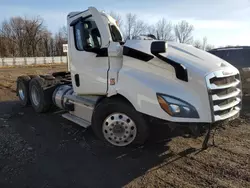 Freightliner Vehiculos salvage en venta: 2023 Freightliner Cascadia Semi Truck