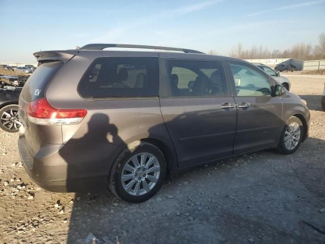 2011 Toyota Sienna XLE