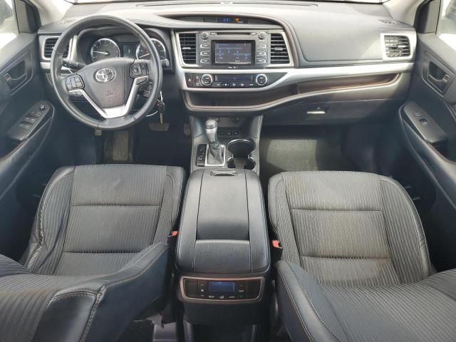 2015 Toyota Highlander LE