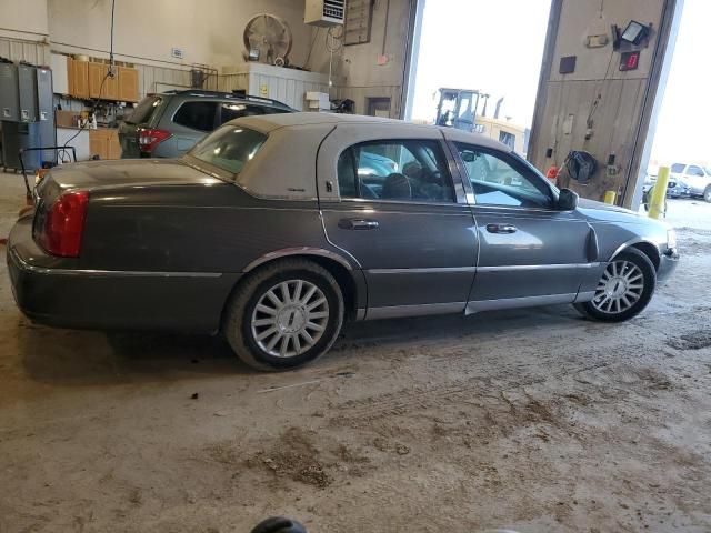 2004 Lincoln Town Car Ultimate