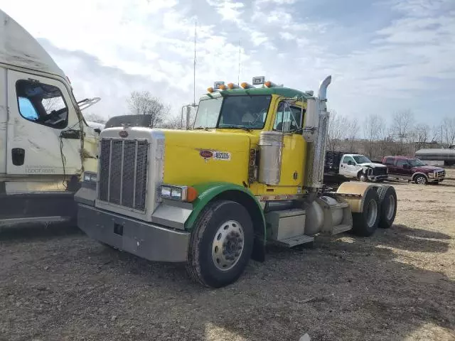 2000 Peterbilt Tractor 379 Semi Truck