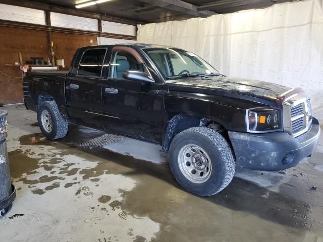 2005 Dodge Dakota Quattro