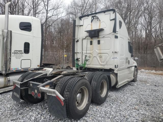 2015 Freightliner Cascadia 125