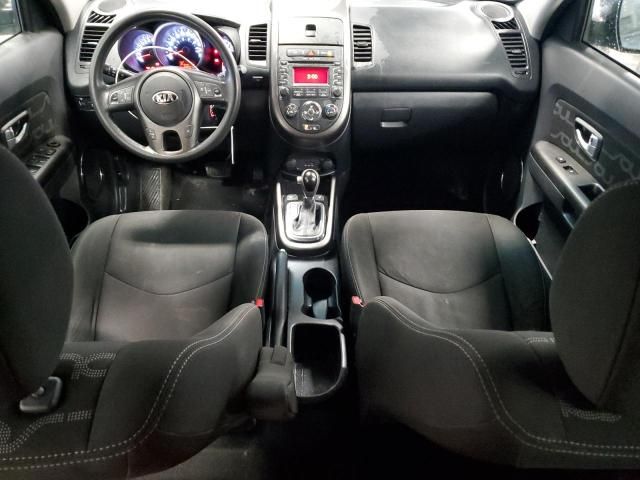 2013 KIA Soul +