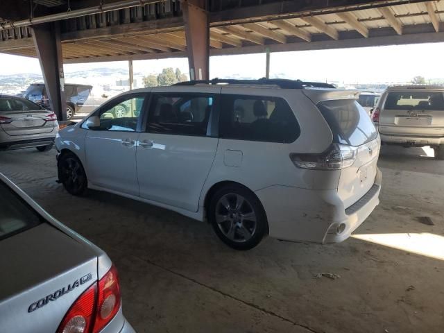 2012 Toyota Sienna Sport