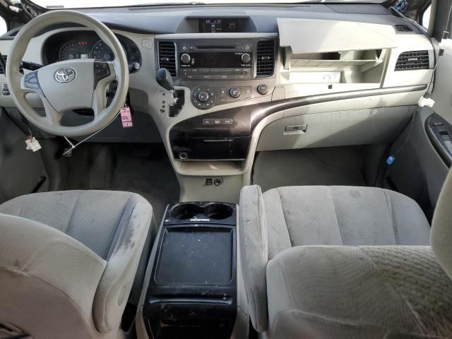 2011 Toyota Sienna LE