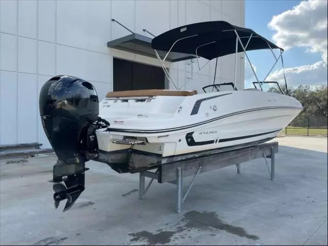 2022 Bayliner VR6