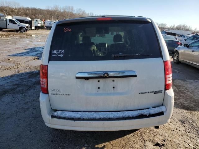 2010 Chrysler Town & Country Touring