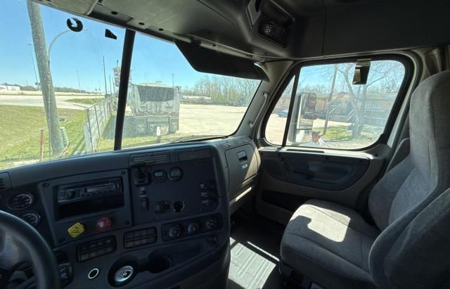 2017 Freightliner Cascadia 125