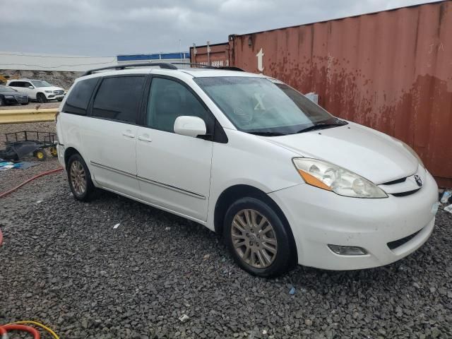 2010 Toyota Sienna XLE