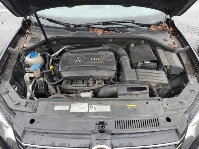 2014 Volkswagen Passat SE