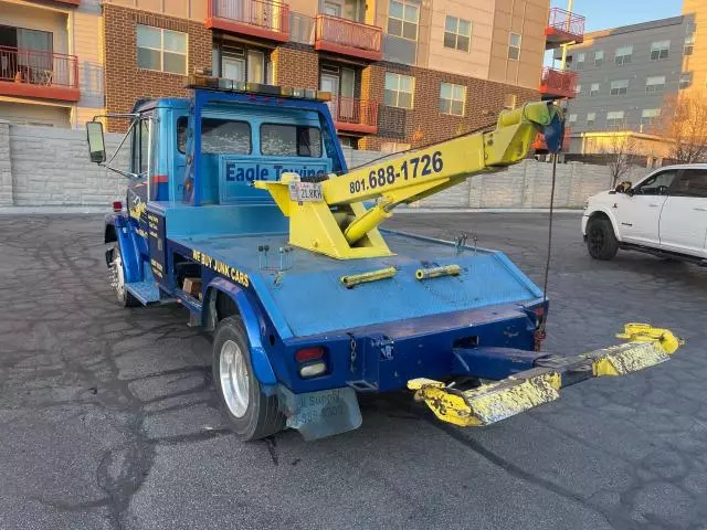 2000 Freightliner FL60 TOW Truck Export ONLY!