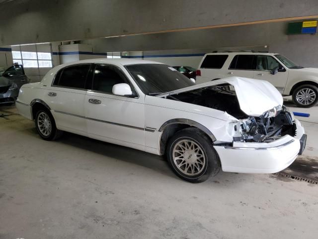 2002 Lincoln Town Car Executive