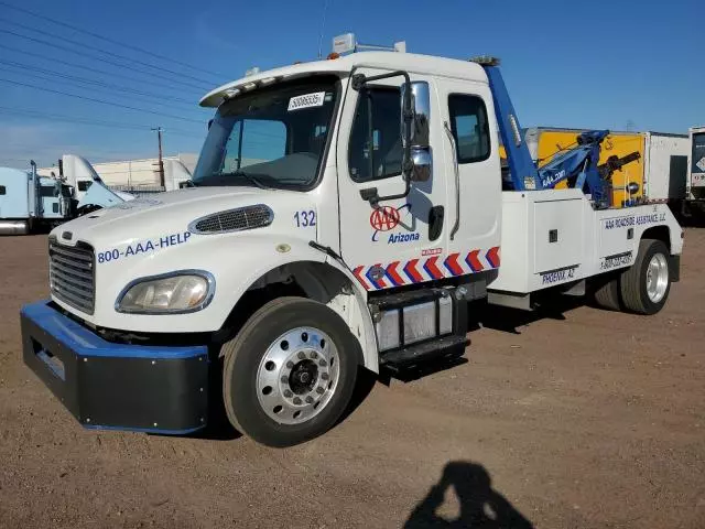 2015 Freightliner M2 106 Medium Duty