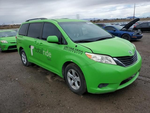 2014 Toyota Sienna LE