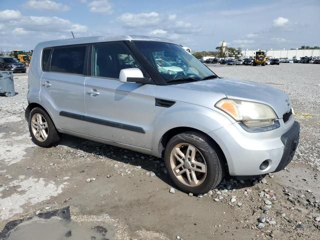 2011 KIA Soul +