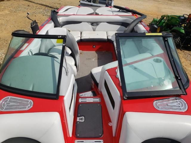 2013 Centurion Boats Avalanche