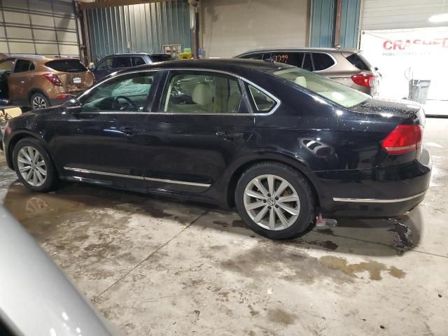 2012 Volkswagen Passat SEL