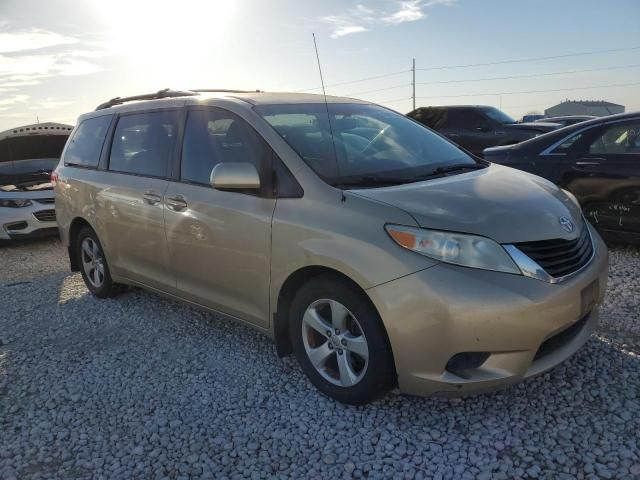 2011 Toyota Sienna LE