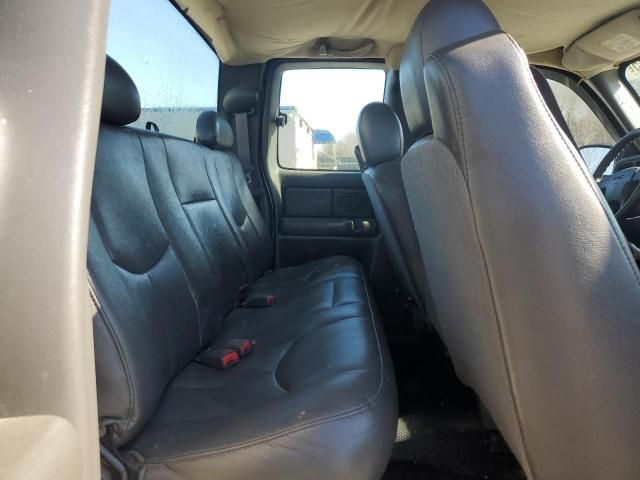 2004 GMC Sierra K2500 Heavy Duty