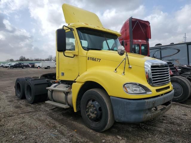 2016 Freightliner Columbia 120 Semi Truck