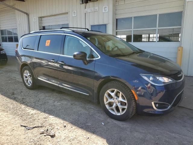 2017 Chrysler Pacifica Touring L Plus