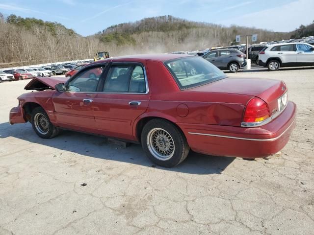 2001 Ford Crown Victoria LX