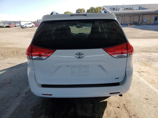 2013 Toyota Sienna LE