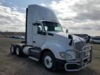 2016 Kenworth Construction T680