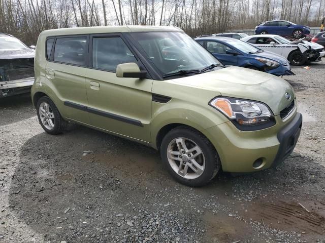 2010 KIA Soul +