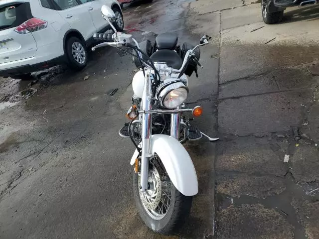 2005 Yamaha XVS65 Base