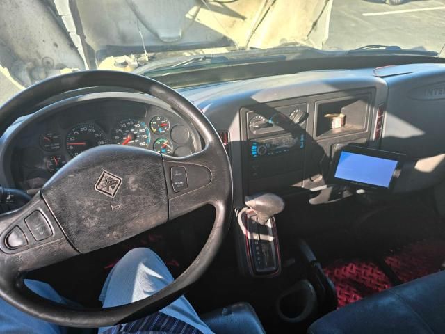 2003 International 4000 4200