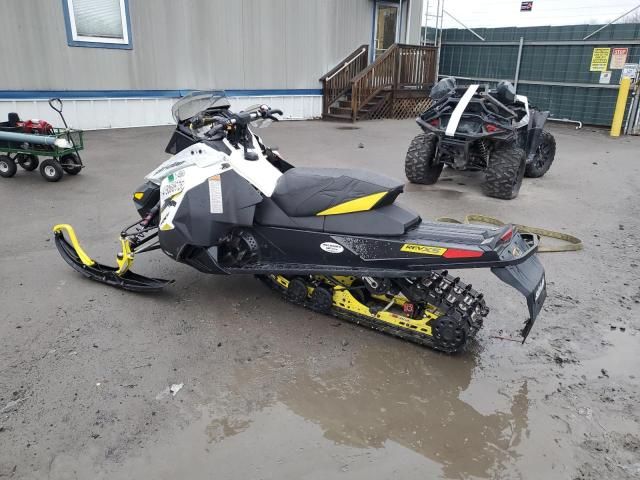 2016 Skidoo 2016 Skidoo REV