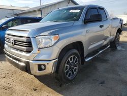 Vehiculos salvage en venta de Copart Pekin, IL: 2015 Toyota Tundra Double Cab SR