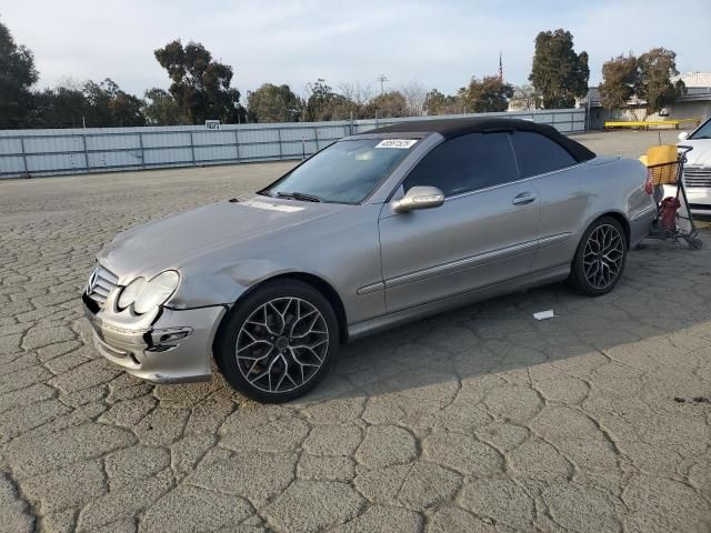 2005 Mercedes-Benz CLK 320