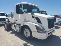 Salvage trucks for sale at Homestead, FL auction: 2007 Volvo VN VNL