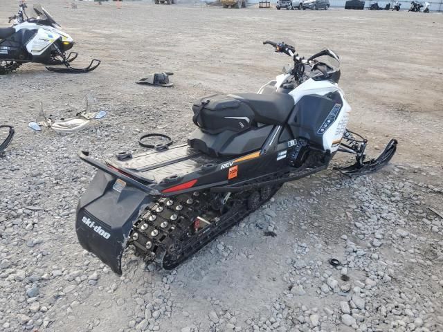 2018 Skidoo 2018 Skidoo Renegade