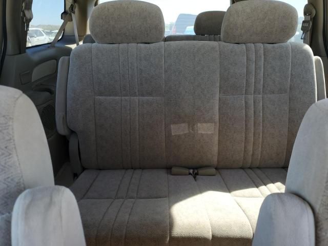 2000 Toyota Sienna CE