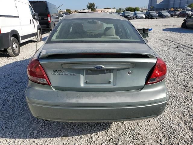 2005 Ford Taurus SE