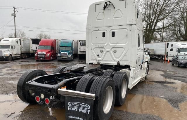 2016 Freightliner Cascadia 125