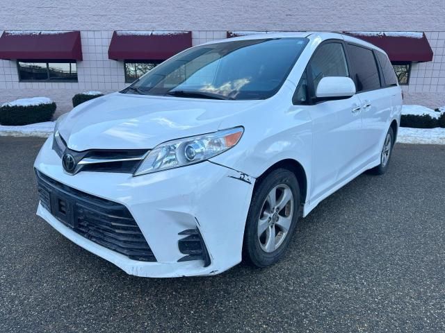 2020 Toyota Sienna LE