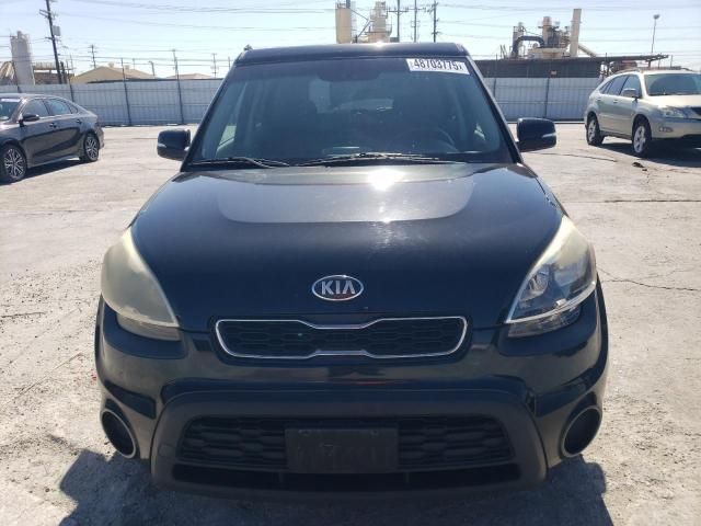 2013 KIA Soul +