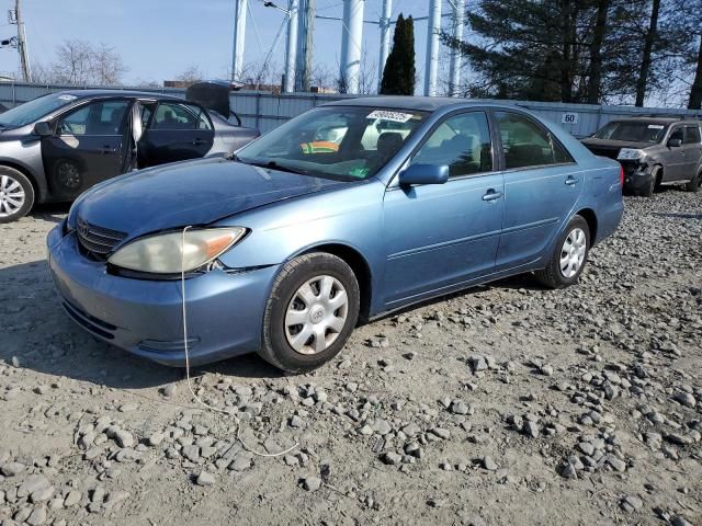 2004 Toyota Camry LE